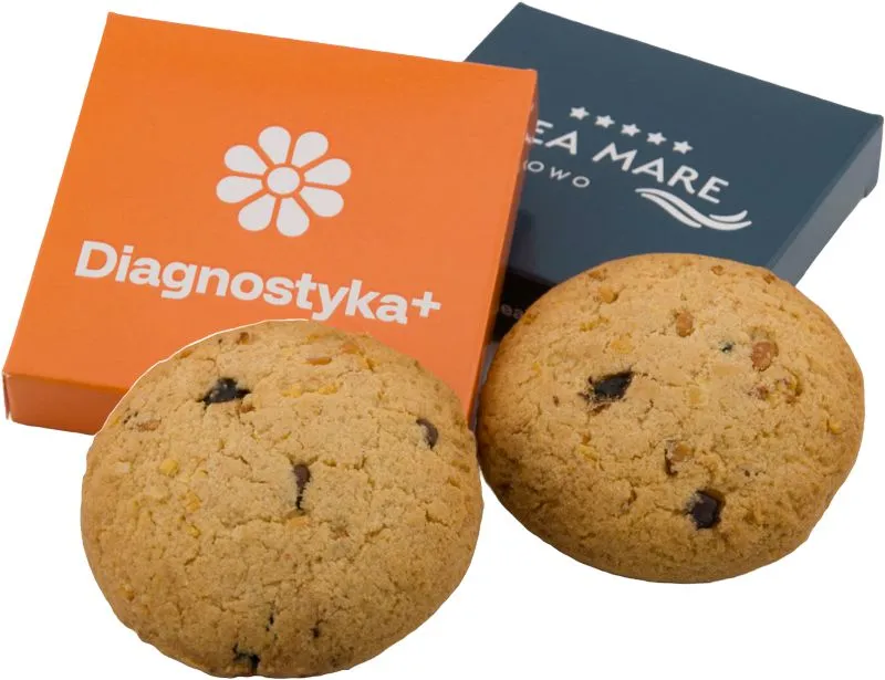 Kruche Ciastka z Kawałkami Czekolady i Orzechów Bez Dodatku Cukru w Kartoniku